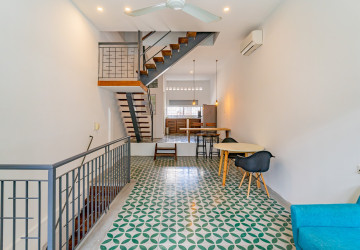Renovated Duplex 2 Bedroom Apartment For Rent -  Chakto Mukh, Phnom Penh thumbnail