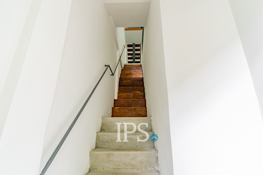 Renovated Duplex 2 Bedroom Apartment For Rent -  Chakto Mukh, Phnom Penh