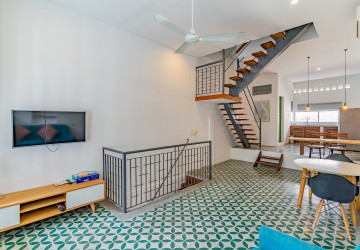 Renovated Duplex 2 Bedroom Apartment For Rent -  Chakto Mukh, Phnom Penh thumbnail