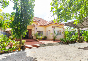 3 Bedroom House For Rent - Sala Komreuk, Siem Reap thumbnail