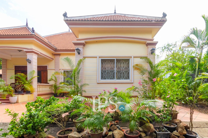 3 Bedroom House For Rent - Sala Komreuk, Siem Reap