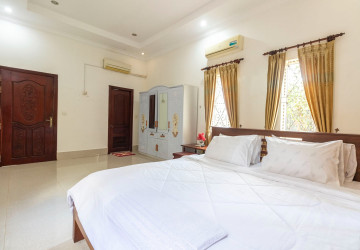 3 Bedroom House For Rent - Sala Komreuk, Siem Reap thumbnail
