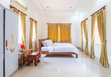 3 Bedroom House For Rent - Sala Komreuk, Siem Reap thumbnail