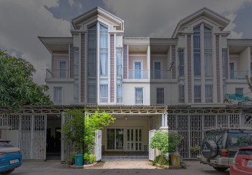 4 Bedroom Villa For Rent - Borey Chip Mong Sensok, Phnom Penh Thmey, Phnom Penh thumbnail