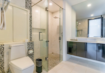 3 Bedroom Serviced Apartment For Rent - Beoung Raing, Phnom Penh thumbnail