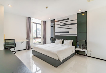 3 Bedroom Serviced Apartment For Rent - Beoung Raing, Phnom Penh thumbnail