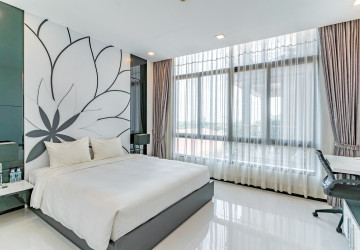 3 Bedroom Serviced Apartment For Rent - Beoung Raing, Phnom Penh thumbnail
