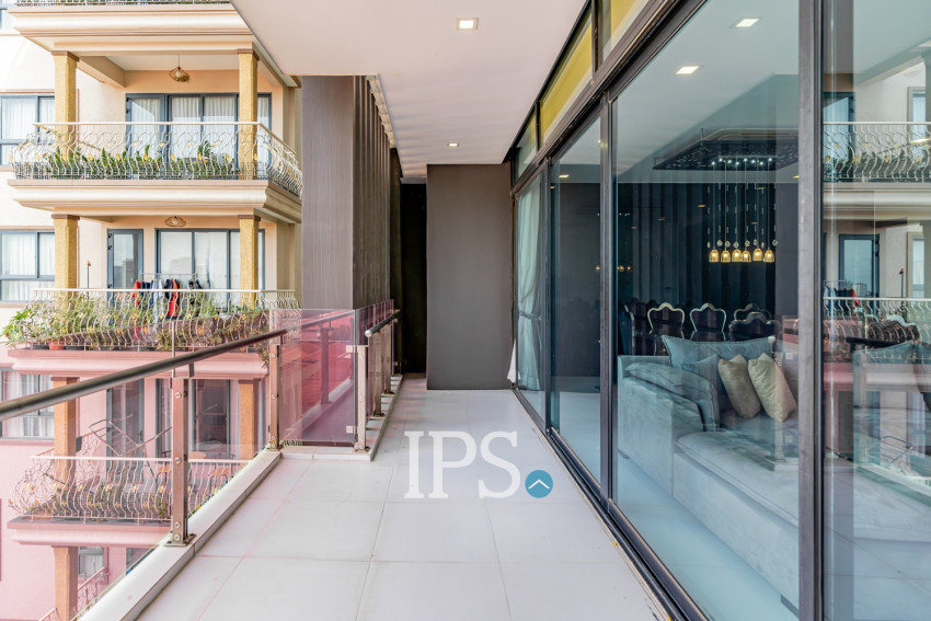 3 Bedroom Serviced Apartment For Rent - Beoung Raing, Phnom Penh