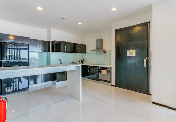 3 Bedroom Serviced Apartment For Rent - Beoung Raing, Phnom Penh thumbnail