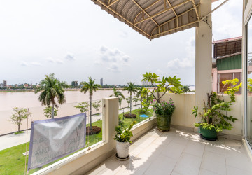 Renovated  2 Bedroom  1 Office Flat For Sale - Riverside, Phnom Penh thumbnail