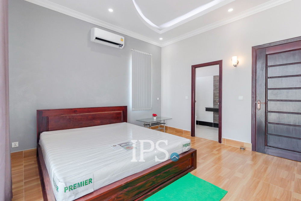 3 Bedroom House For Sale - Svay Dangkum, Siem Reap - Image 9
