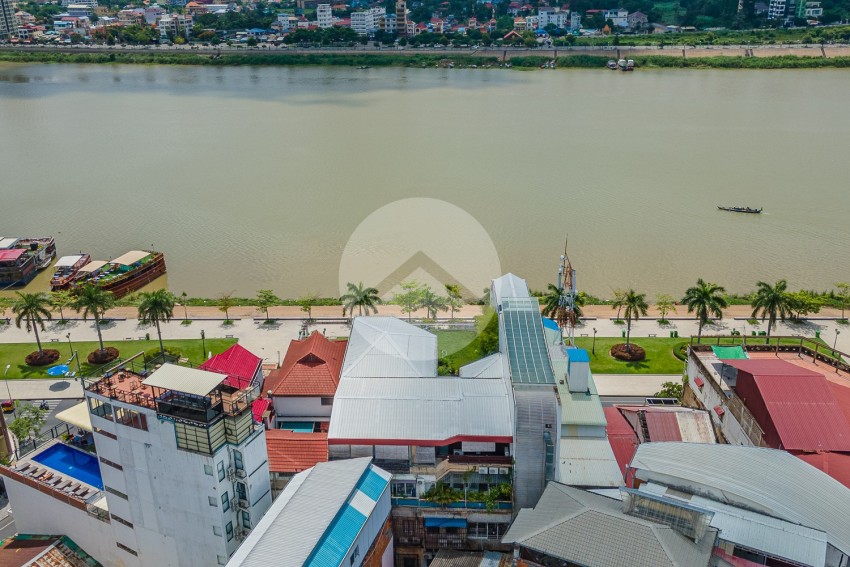 3 Bedroom Duplex Penthouse For Rent - Along Riverside, Phsar Kandal 1, Phnom Penh