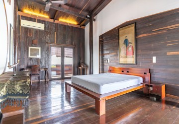 3 Bedroom Duplex Penthouse For Rent - Along Riverside, Phsar Kandal 1, Phnom Penh thumbnail