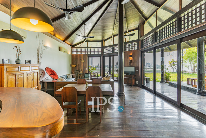Renovated Duplex 4 Bedroom Penthouse For Rent - Phsar Kandal 1, Phnom Penh