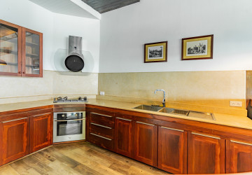Renovated Duplex 4 Bedroom Penthouse For Rent - Phsar Kandal 1, Phnom Penh thumbnail