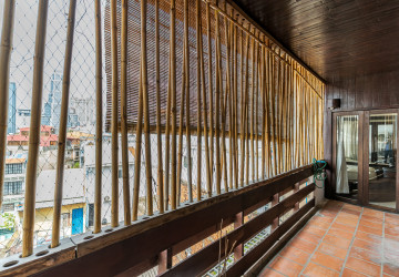 Renovated Duplex 4 Bedroom Penthouse For Rent - Phsar Kandal 1, Phnom Penh thumbnail