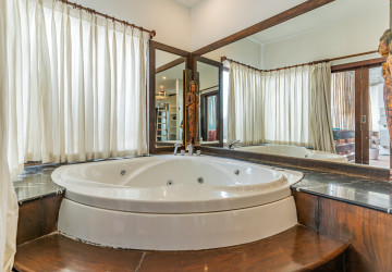 Renovated Duplex 4 Bedroom Penthouse For Rent - Phsar Kandal 1, Phnom Penh thumbnail