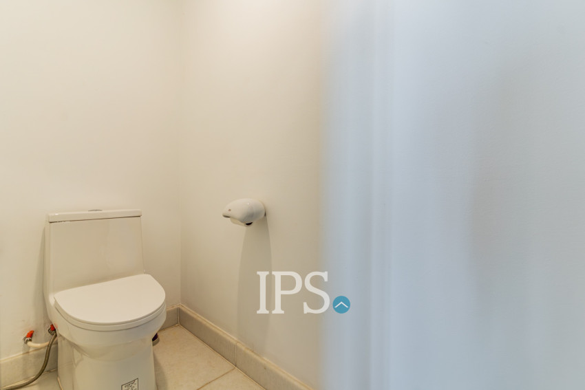 Renovated Duplex 4 Bedroom Penthouse For Rent - Phsar Kandal 1, Phnom Penh