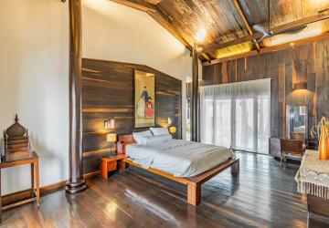 Renovated Duplex 4 Bedroom Penthouse For Rent - Phsar Kandal 1, Phnom Penh thumbnail