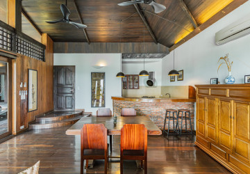 Renovated Duplex 4 Bedroom Penthouse For Rent - Phsar Kandal 1, Phnom Penh thumbnail