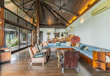 Renovated Duplex 4 Bedroom Penthouse For Rent - Phsar Kandal 1, Phnom Penh thumbnail