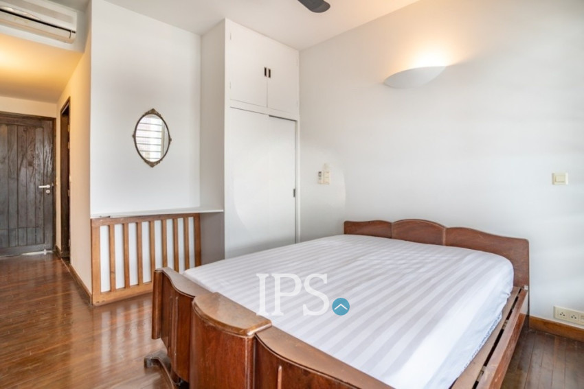 Renovated Duplex 4 Bedroom Penthouse For Rent - Phsar Kandal 1, Phnom Penh