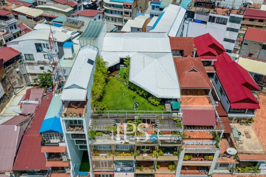 Renovated Duplex 4 Bedroom Penthouse For Rent - Phsar Kandal 1, Phnom Penh