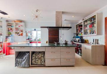 5 Bedroom Apartment For Rent - Slor Kram, Siem Reap thumbnail