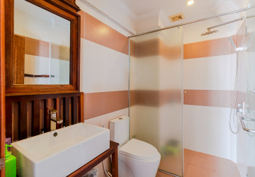 5 Bedroom Apartment For Rent - Slor Kram, Siem Reap thumbnail