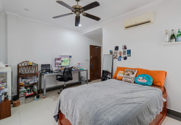 5 Bedroom Apartment For Rent - Slor Kram, Siem Reap thumbnail