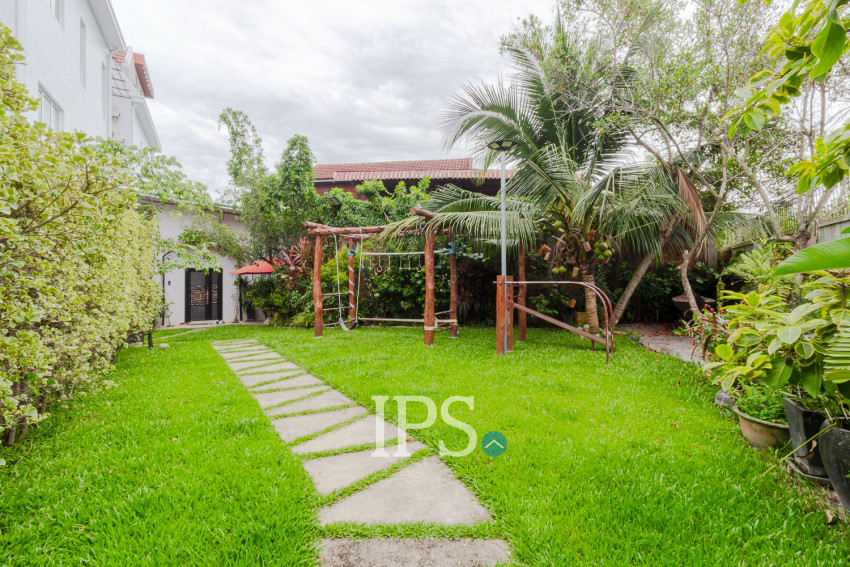 5 Bedroom Apartment For Rent - Slor Kram, Siem Reap