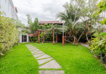 5 Bedroom Apartment For Rent - Slor Kram, Siem Reap thumbnail