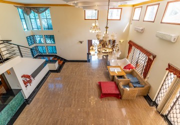 9 Bedroom Villa For Rent - Tonle Bassac, Phnom Penh thumbnail