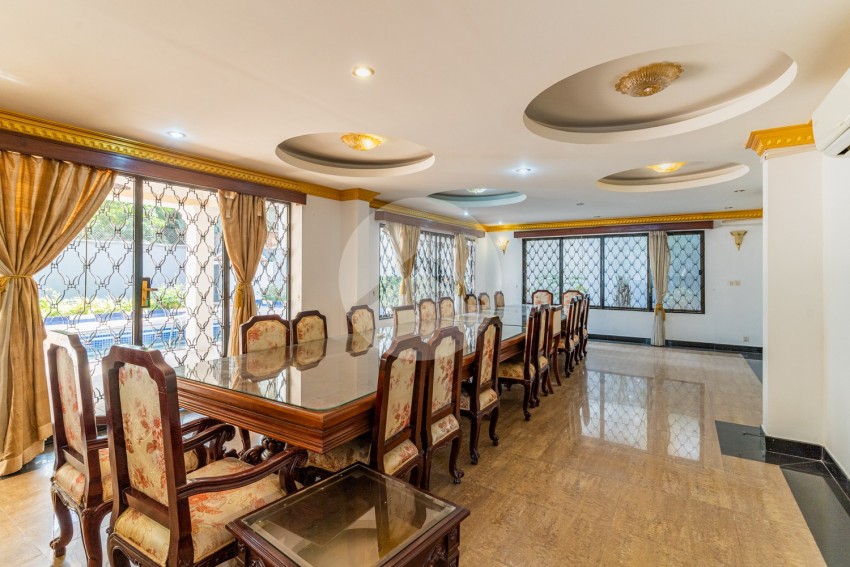 9 Bedroom Villa For Rent - Tonle Bassac, Phnom Penh