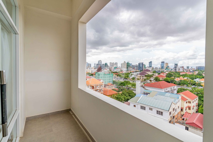 2 Bedroom Serviced Apartment For Rent - Tonle Bassac, Phnom Penh