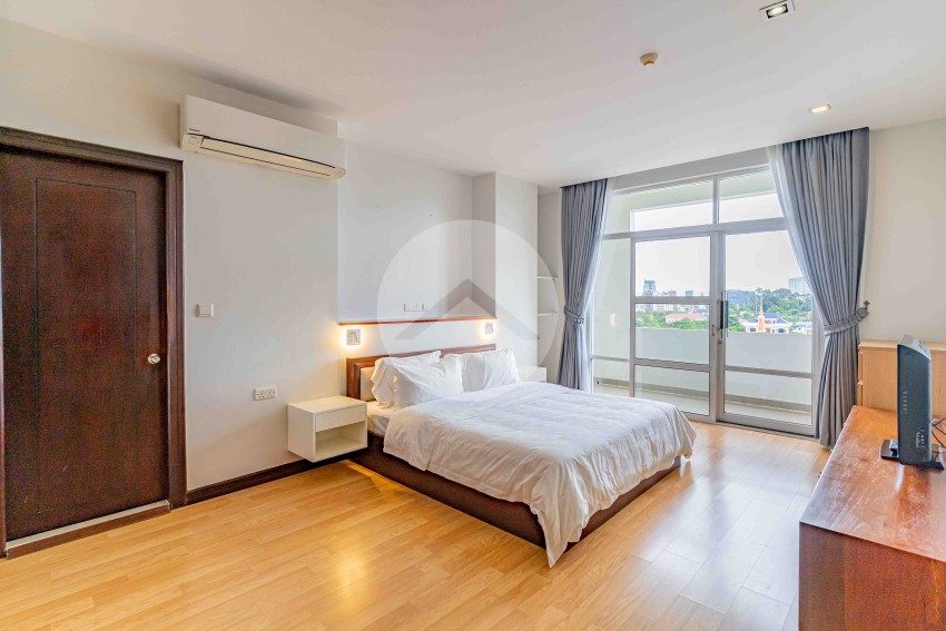 2 Bedroom Serviced Apartment For Rent - Tonle Bassac, Phnom Penh