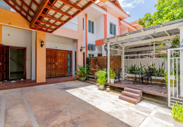 4 Bedroom Villa for Rent - Bassac Garden City, Phnom Penh thumbnail