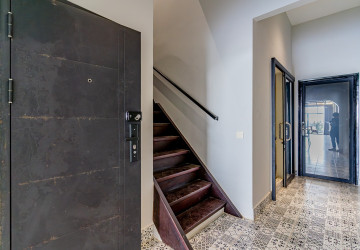 Renovated 3 Bedroom Apartment For Rent - Phsar Kandal 1, Phnom Penh thumbnail