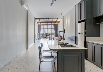 Renovated 3 Bedroom Apartment For Rent - Phsar Kandal 1, Phnom Penh thumbnail