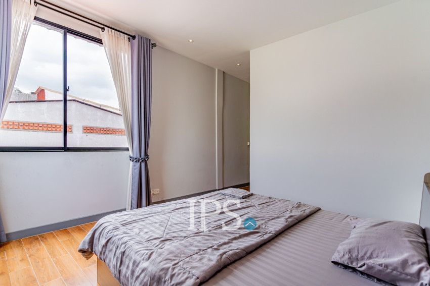 Renovated 3 Bedroom Apartment For Rent - Phsar Kandal 1, Phnom Penh
