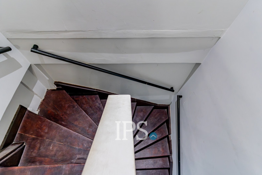 Renovated 3 Bedroom Apartment For Rent - Phsar Kandal 1, Phnom Penh