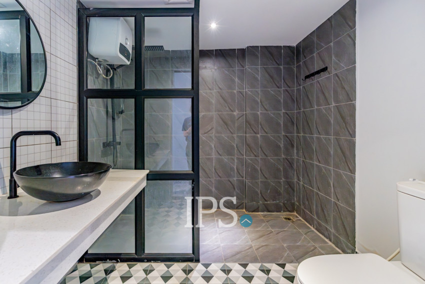 Renovated 3 Bedroom Apartment For Rent - Phsar Kandal 1, Phnom Penh