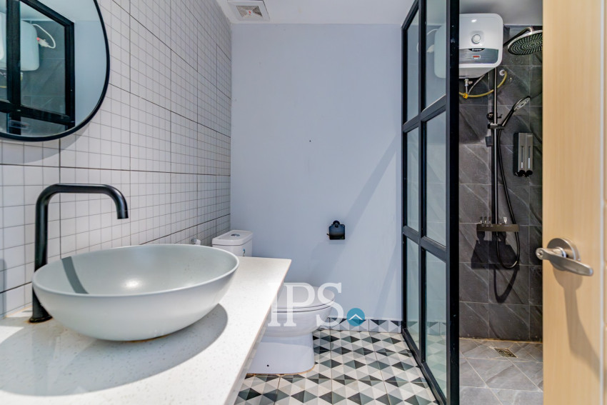 Renovated 3 Bedroom Apartment For Rent - Phsar Kandal 1, Phnom Penh