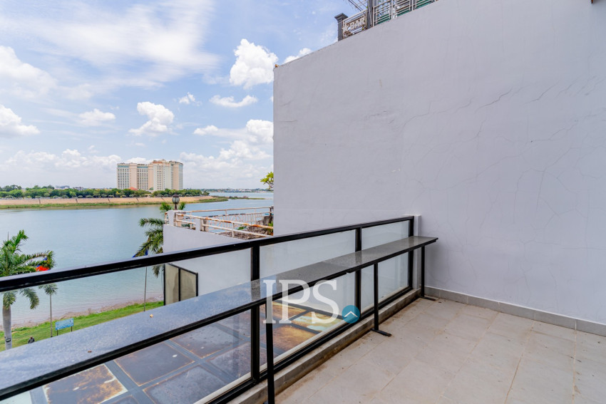 Renovated 3 Bedroom Apartment For Rent - Phsar Kandal 1, Phnom Penh