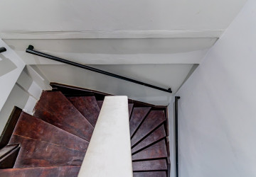 Renovated 3 Bedroom Apartment For Rent - Phsar Kandal 1, Phnom Penh thumbnail