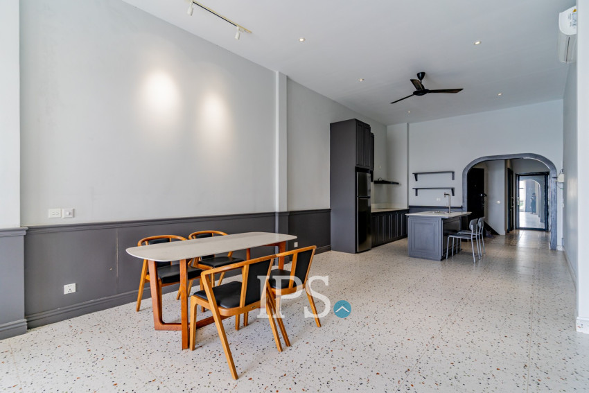 Renovated 3 Bedroom Apartment For Rent - Phsar Kandal 1, Phnom Penh