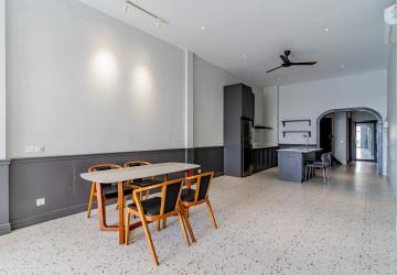 Renovated 3 Bedroom Apartment For Rent - Phsar Kandal 1, Phnom Penh thumbnail