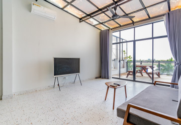 Renovated 3 Bedroom Apartment For Rent - Phsar Kandal 1, Phnom Penh thumbnail