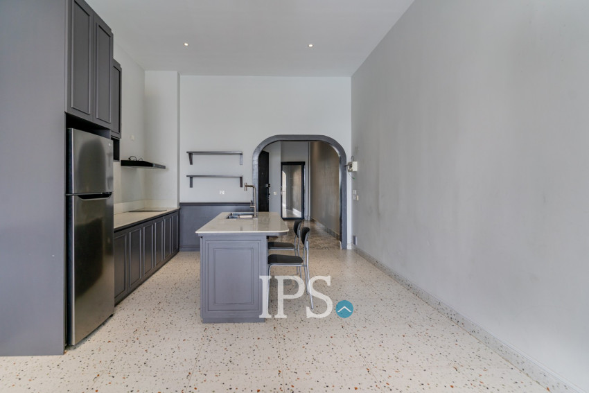 Renovated 3 Bedroom Apartment For Rent - Phsar Kandal 1, Phnom Penh