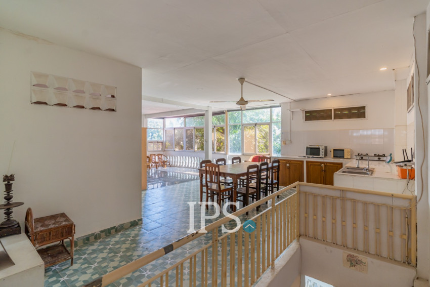 4 Bedroom Townhouse For Rent - Tonle Bassac, Phnom Penh